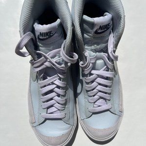 Nike blazer mid '77 white/metallic silver